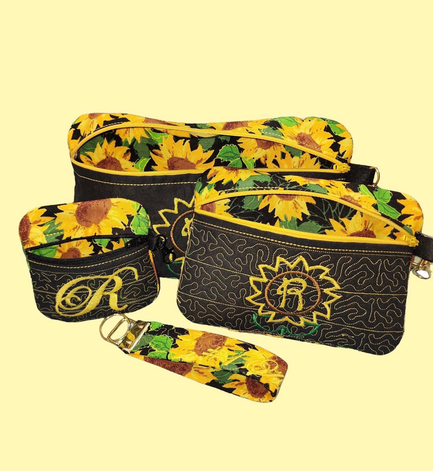 Zipper bag set with wristlet; great gift for her; matching set; custom- handmade;